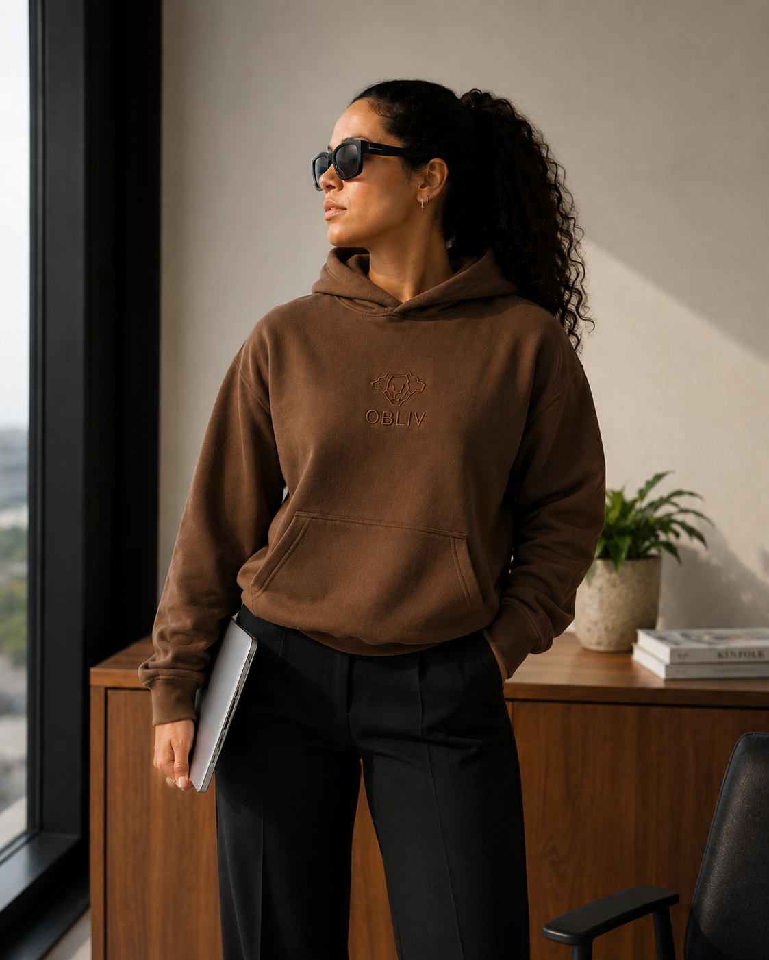 Origins Hoodie Chocolate — Calma Obliv 🍫